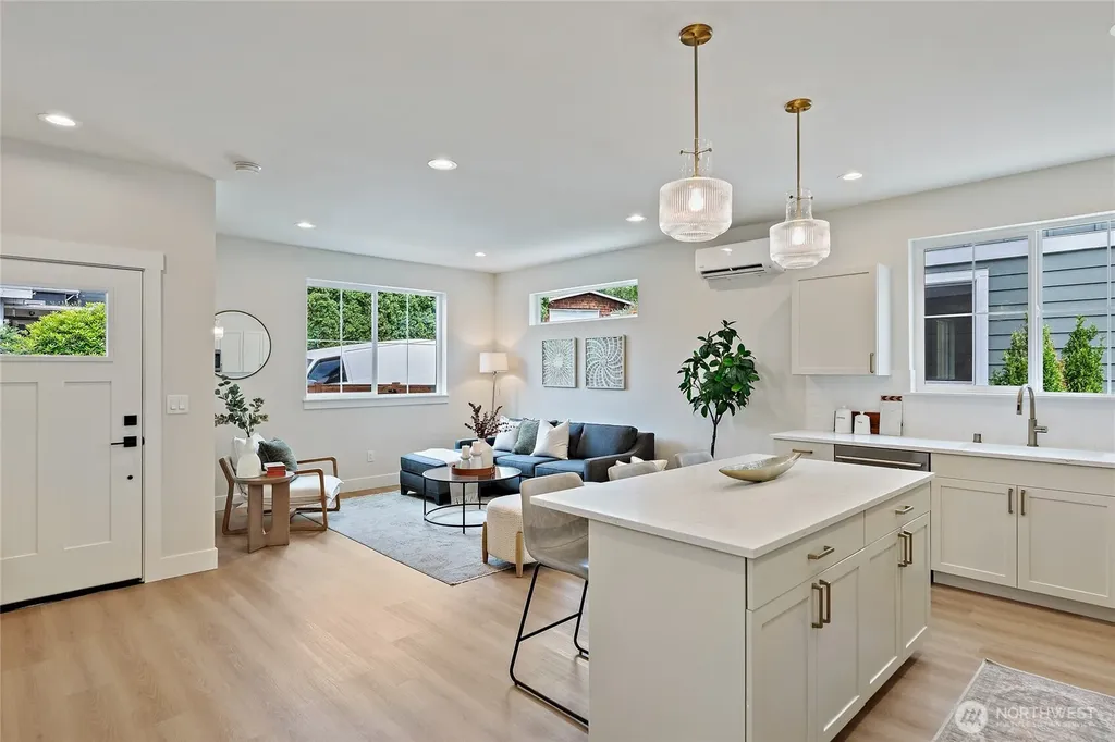 263 NW 42nd Street Seattle WA 98107