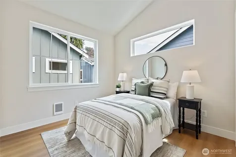263 NW 42nd Street Seattle WA 98107
