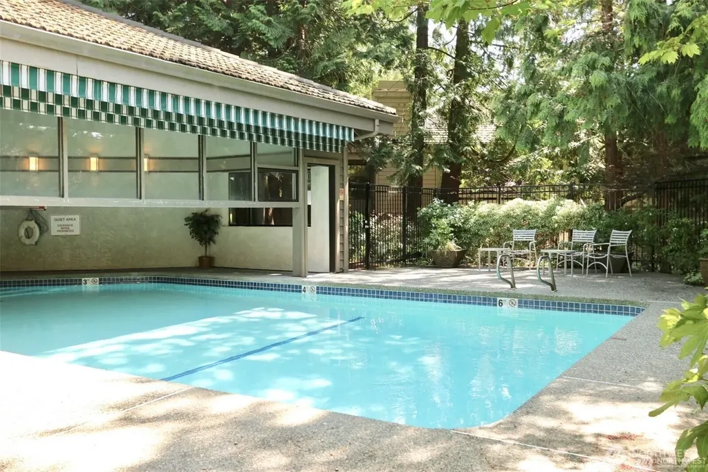 1354 Bellevue Way NE Bellevue WA 98004