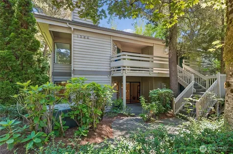 1354 Bellevue Way NE Bellevue WA 98004