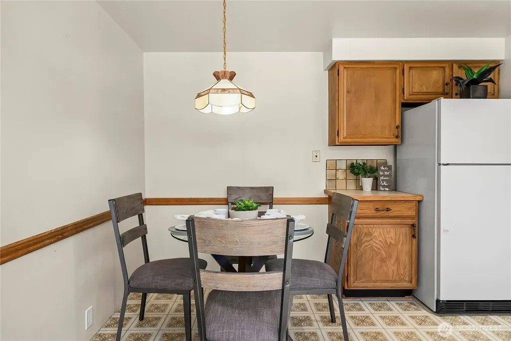17326 NE 18th Place Bellevue WA 98008