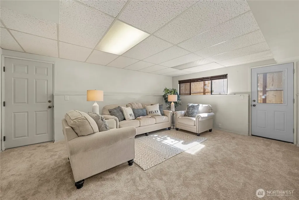 17326 NE 18th Place Bellevue WA 98008