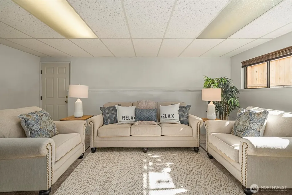 17326 NE 18th Place Bellevue WA 98008
