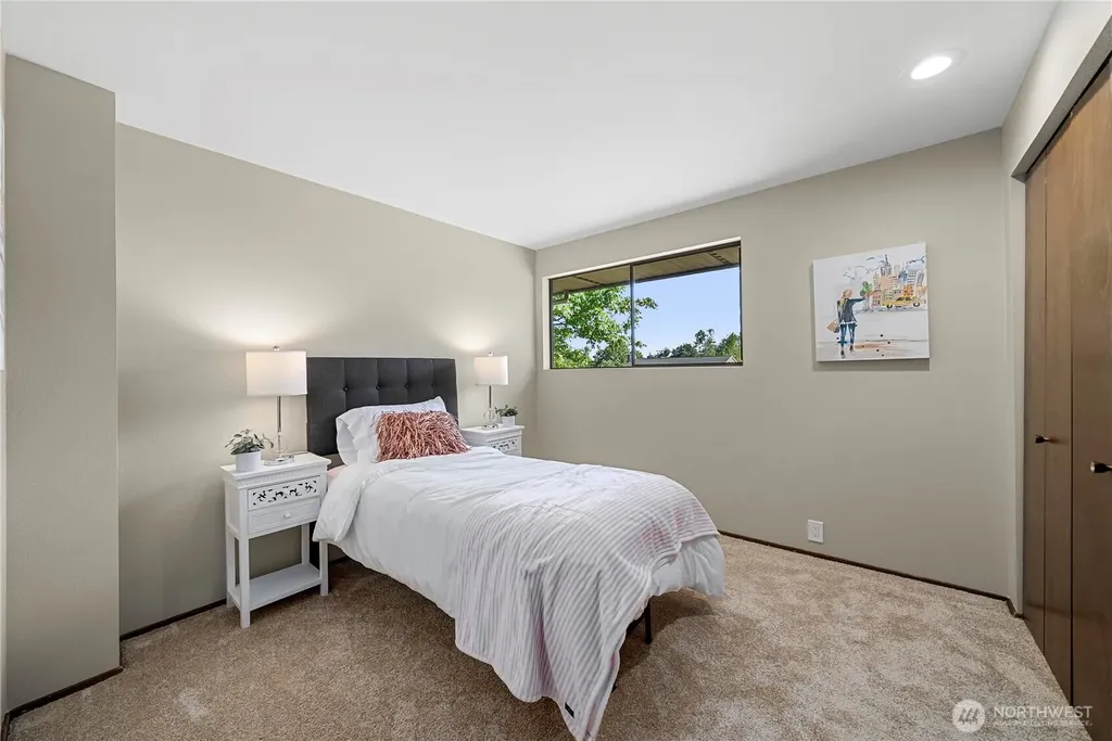 17326 NE 18th Place Bellevue WA 98008