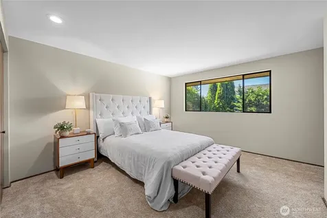 17326 NE 18th Place Bellevue WA 98008