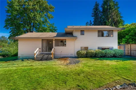 17326 NE 18th Place Bellevue WA 98008