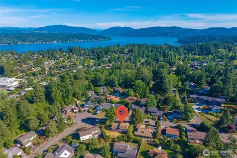 17326 NE 18th Place Bellevue WA 98008