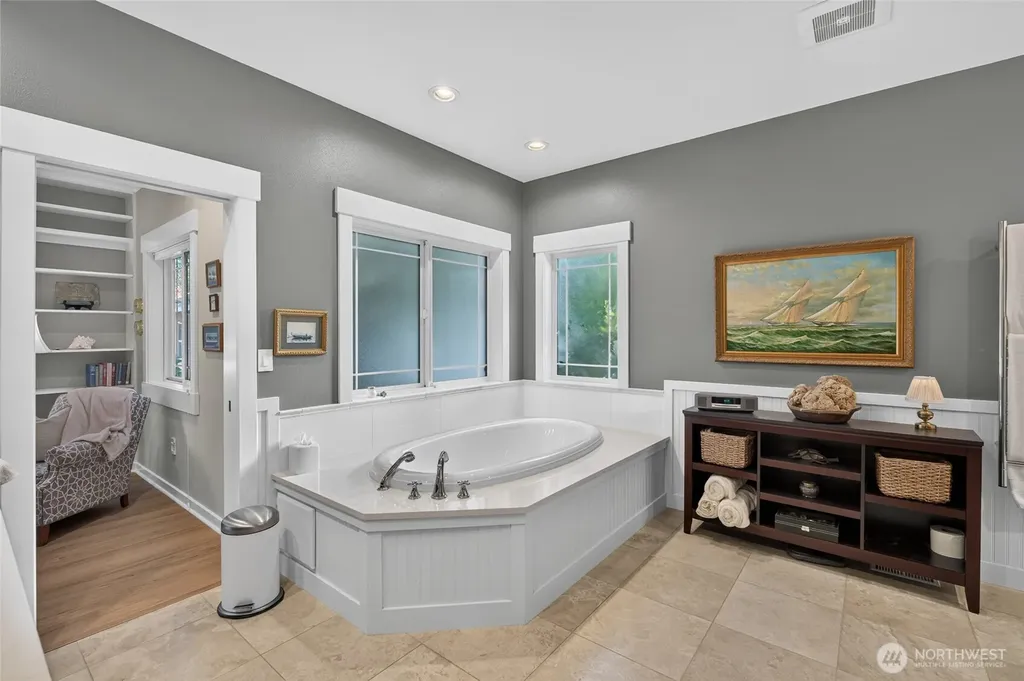 5604 33rd Street Ct NW Gig Harbor WA 98335