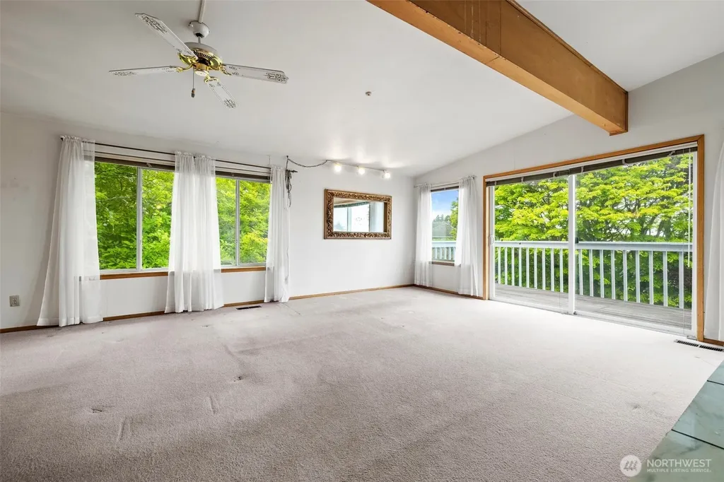 29836 1st Avenue S Federal Way WA 98003