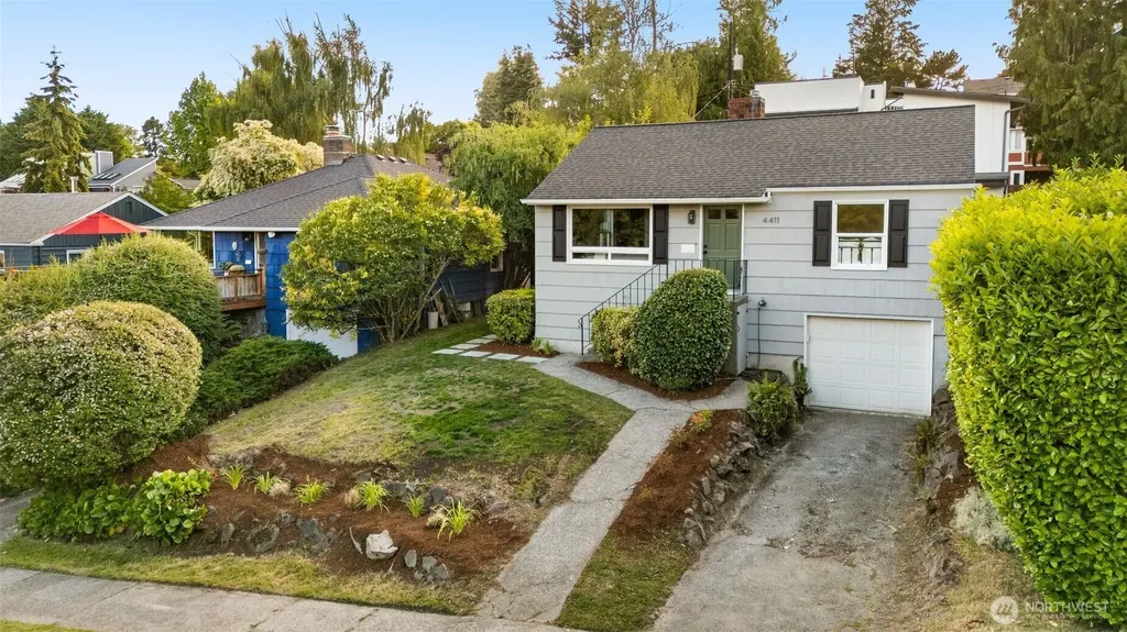 4411 50th Avenue SW Seattle WA 98116