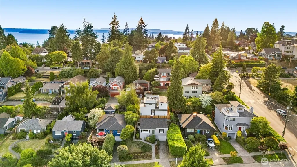 4411 50th Avenue SW Seattle WA 98116