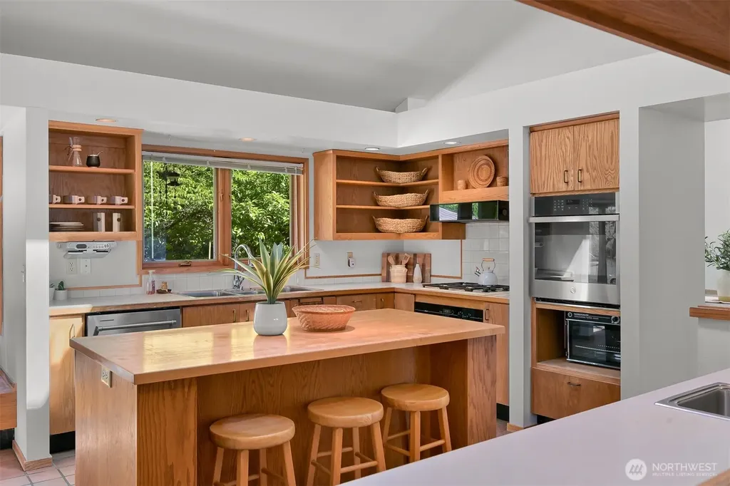 3169 Agate Bay Lane Bellingham WA 98226