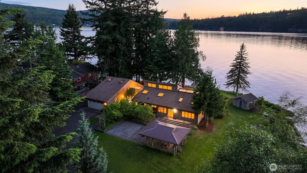 3169 Agate Bay Lane Bellingham WA 98226