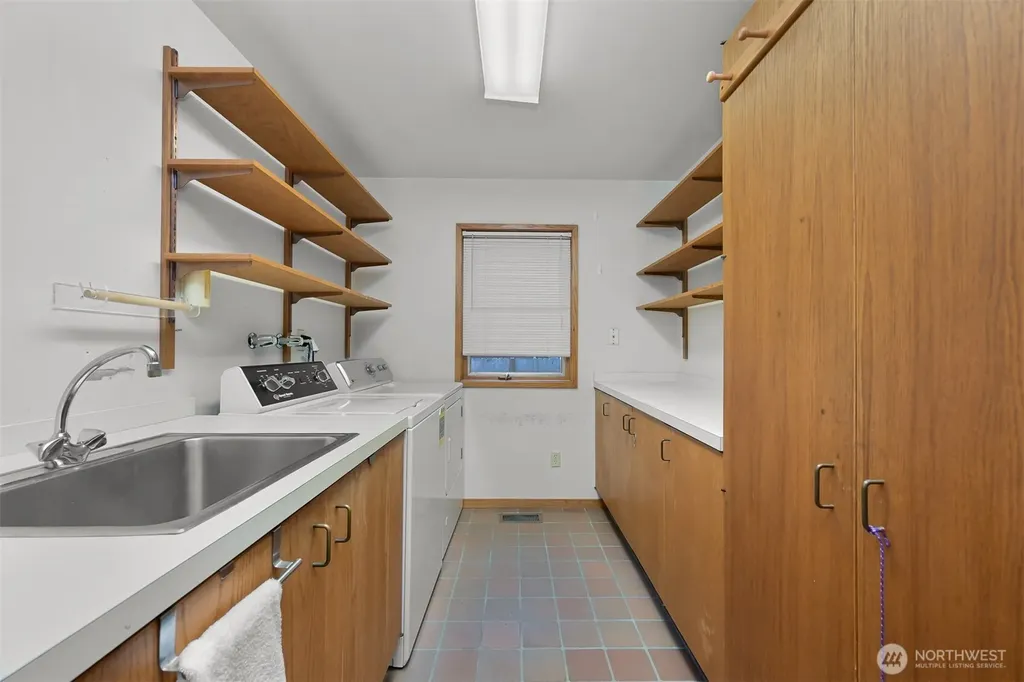3169 Agate Bay Lane Bellingham WA 98226