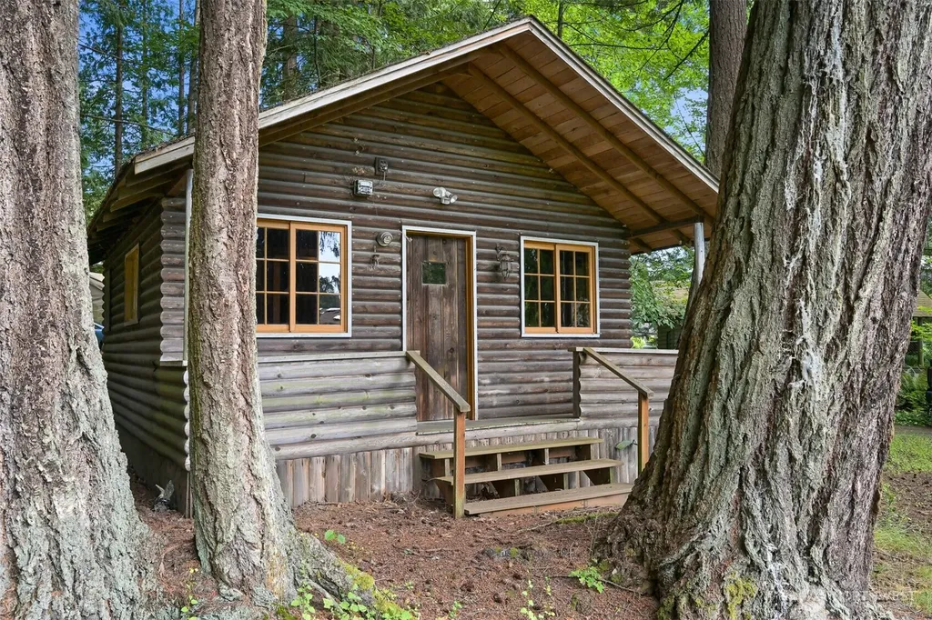 3169 Agate Bay Lane Bellingham WA 98226