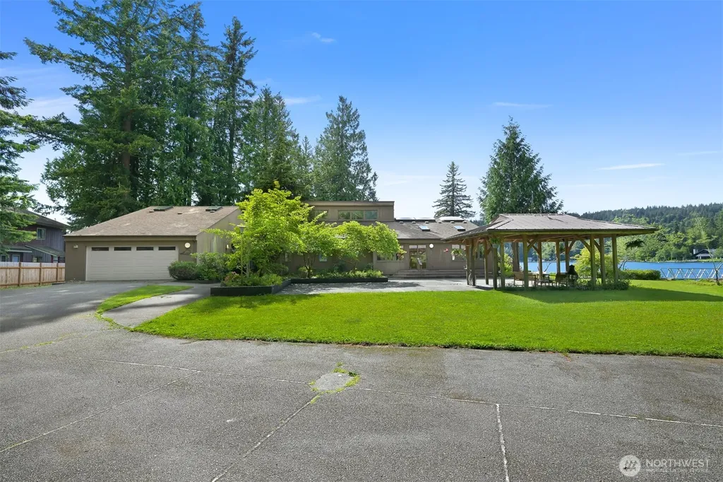 3169 Agate Bay Lane Bellingham WA 98226