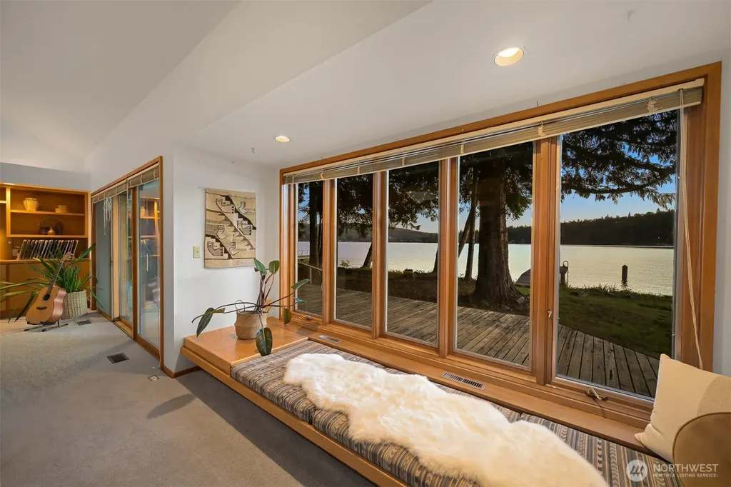 3169 Agate Bay Lane Bellingham WA 98226