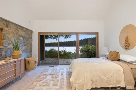 3169 Agate Bay Lane Bellingham WA 98226