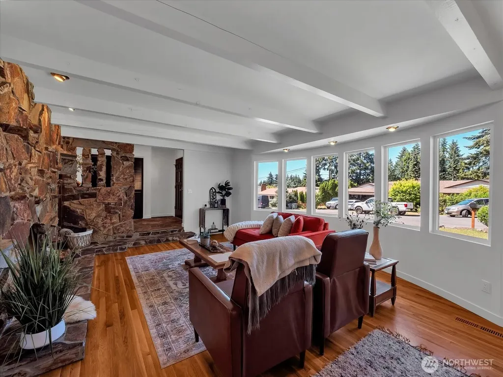 9616 242nd Place SW Edmonds WA 98020