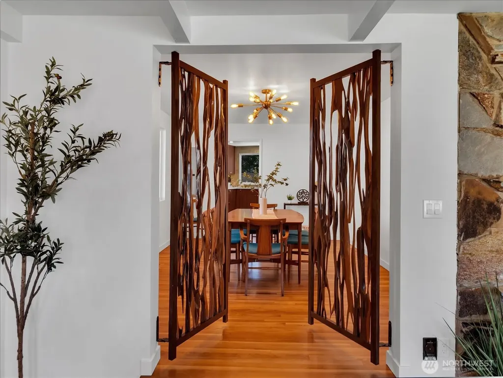 9616 242nd Place SW Edmonds WA 98020