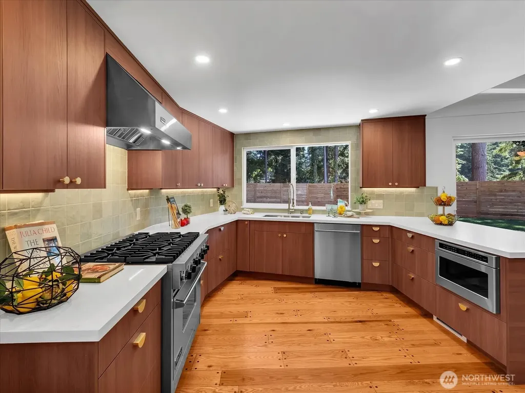 9616 242nd Place SW Edmonds WA 98020