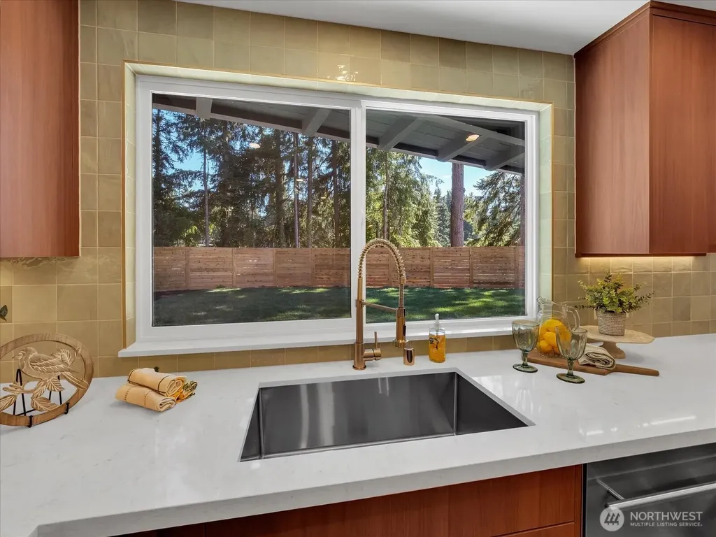 9616 242nd Place SW Edmonds WA 98020