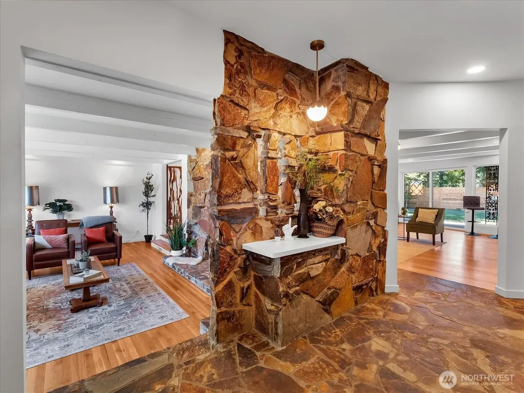 9616 242nd Place SW Edmonds WA 98020