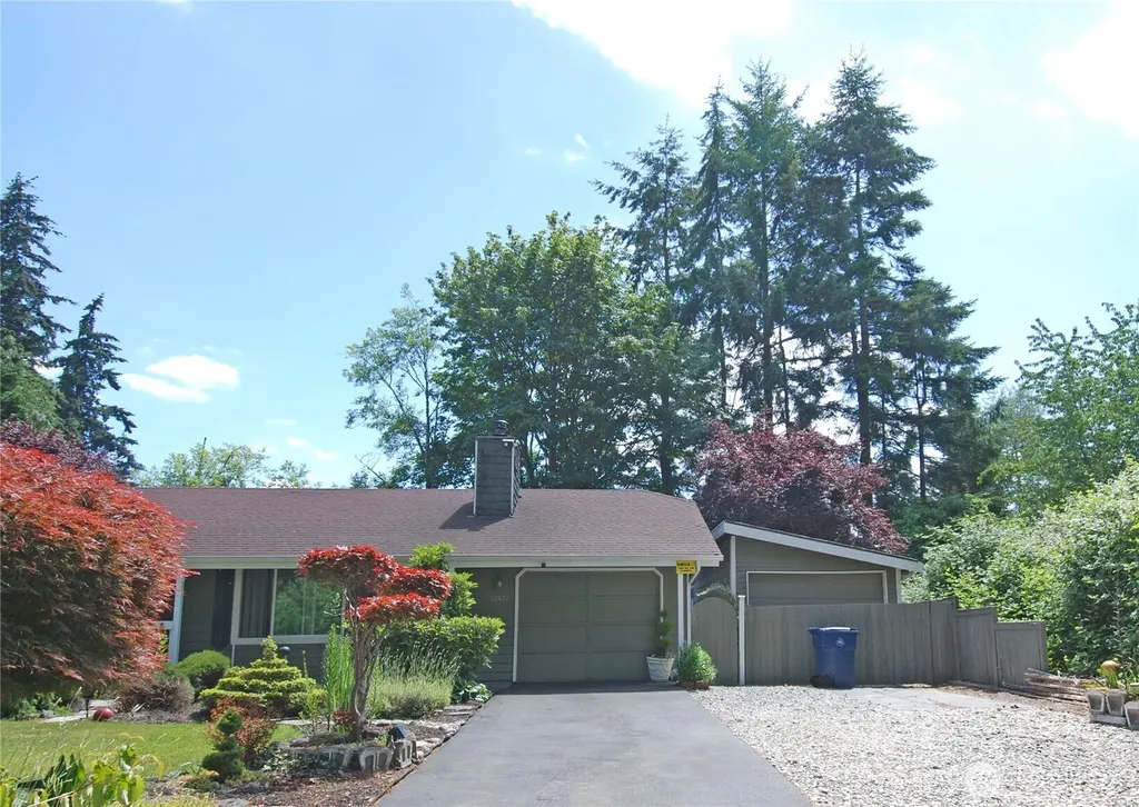 12422 48th Drive SE Everett WA 98208