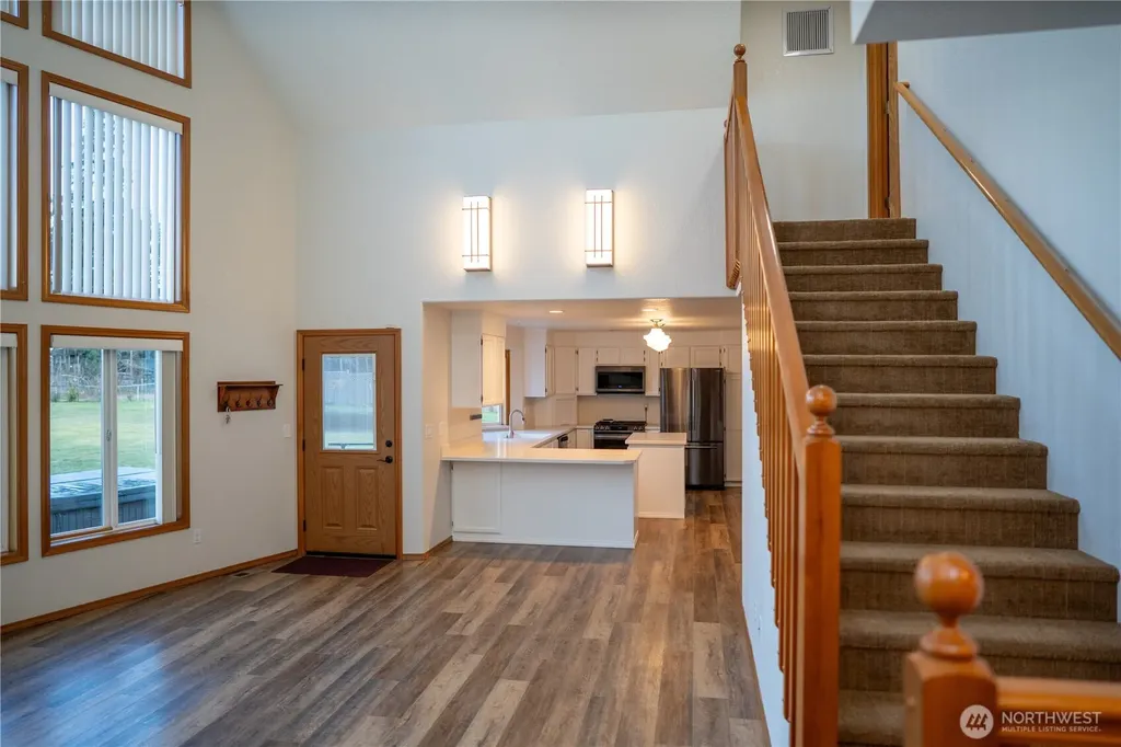 1911 E Island Lake Drive Shelton WA 98584