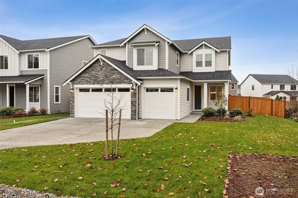 13902 Uplands Place E Puyallup WA 98374