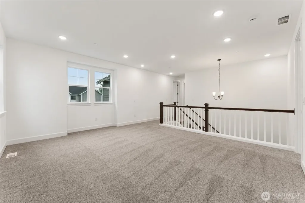 13902 Uplands Place E Puyallup WA 98374