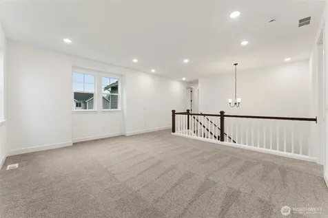 13902 Uplands Place E Puyallup WA 98374