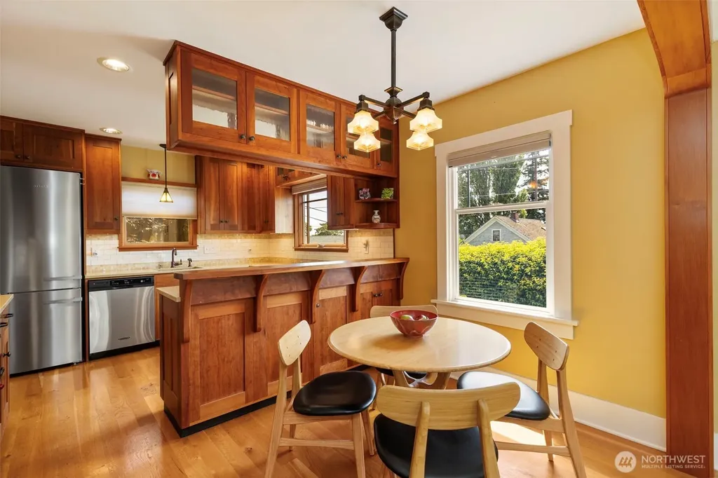 1018 Taft Street Port Townsend WA 98368