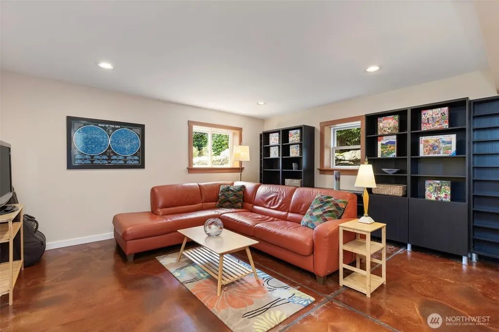 1018 Taft Street Port Townsend WA 98368