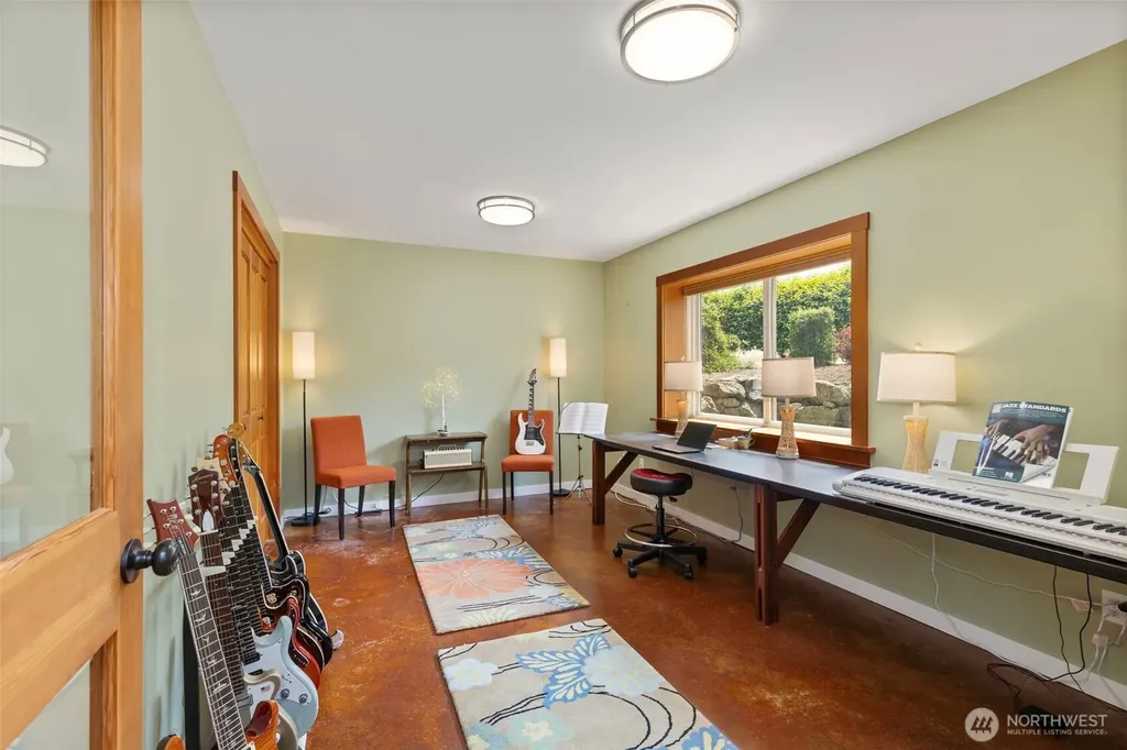 1018 Taft Street Port Townsend WA 98368