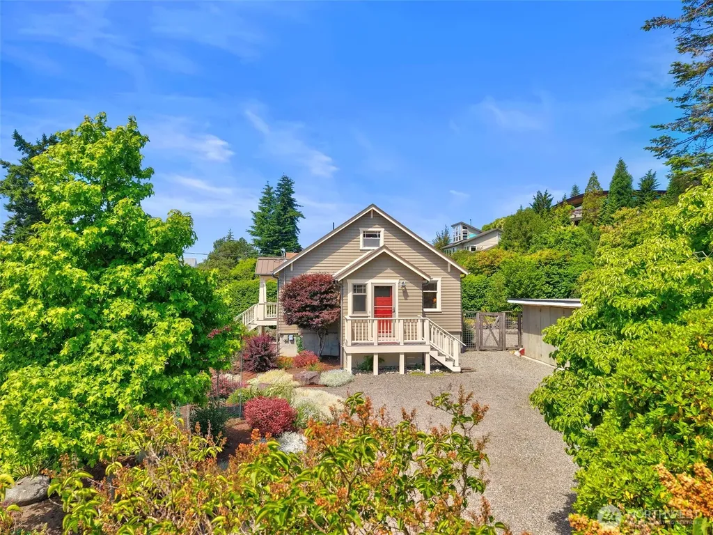 1018 Taft Street Port Townsend WA 98368