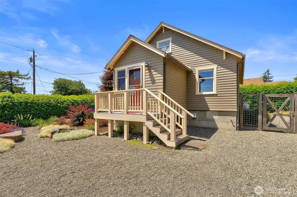 1018 Taft Street Port Townsend WA 98368