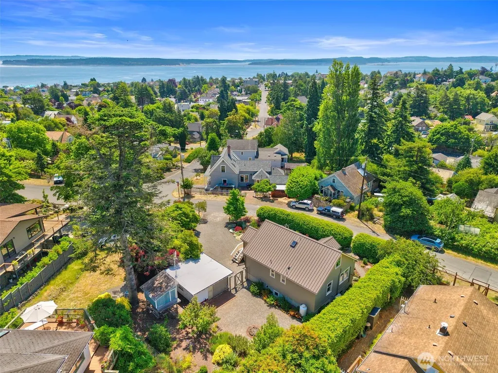 1018 Taft Street Port Townsend WA 98368
