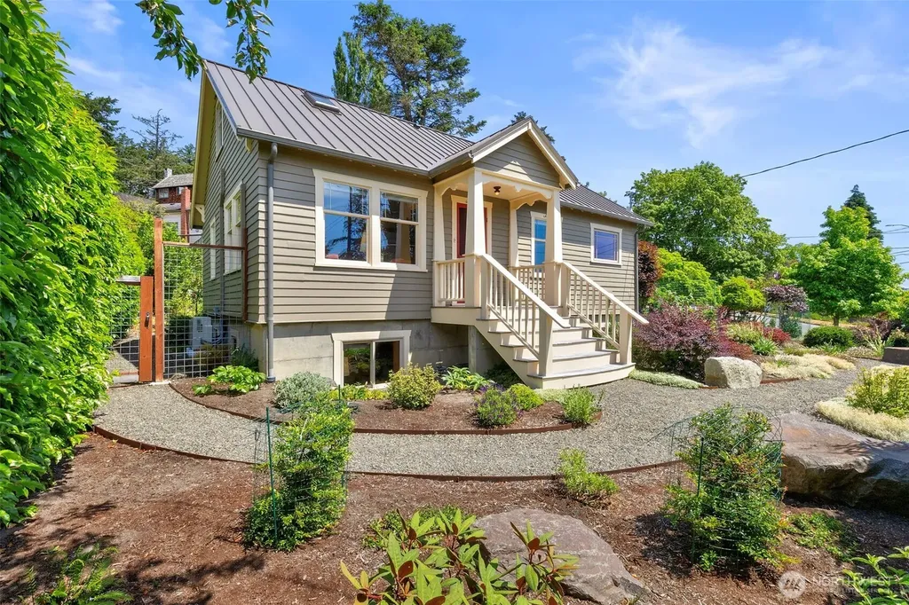 1018 Taft Street Port Townsend WA 98368