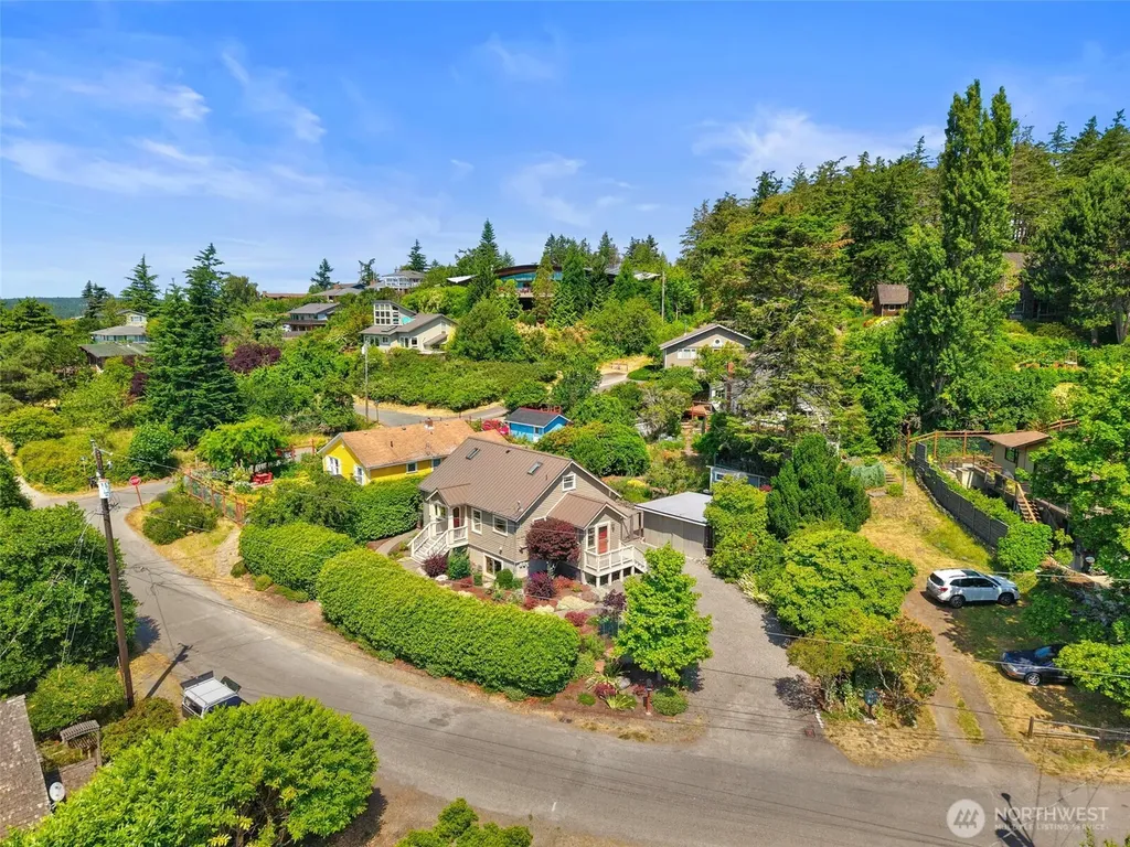 1018 Taft Street Port Townsend WA 98368
