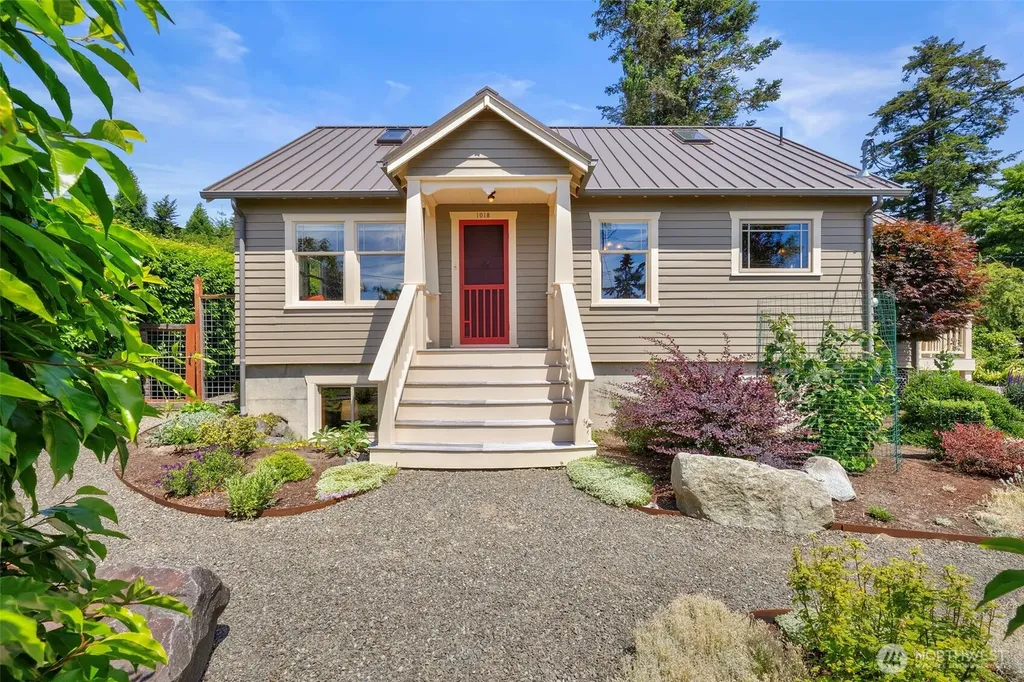 1018 Taft Street Port Townsend WA 98368