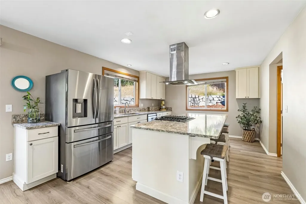 2302 13th Avenue Ct SW Puyallup WA 98371