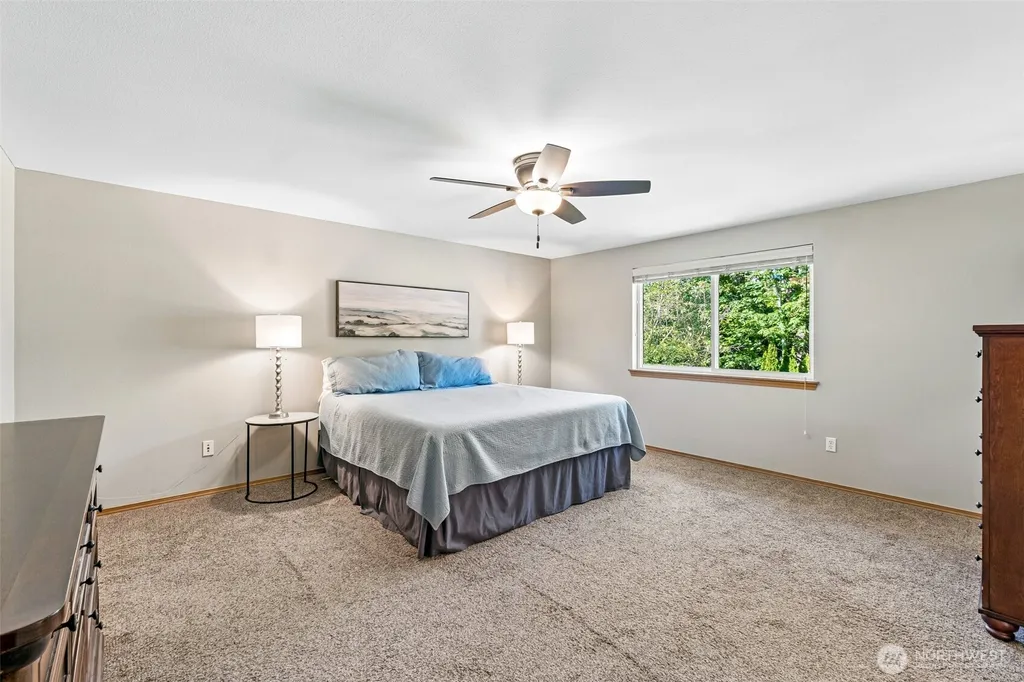 2302 13th Avenue Ct SW Puyallup WA 98371