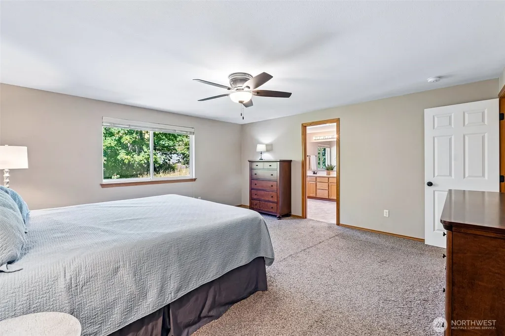 2302 13th Avenue Ct SW Puyallup WA 98371
