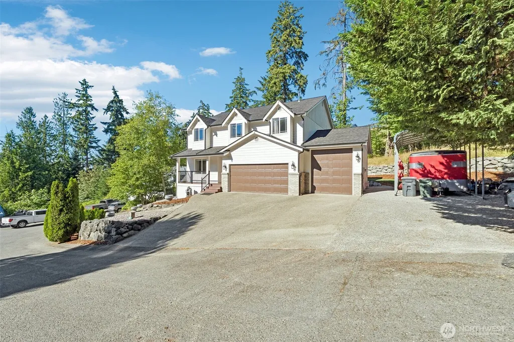 2302 13th Avenue Ct SW Puyallup WA 98371