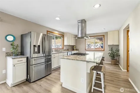 2302 13th Avenue Ct SW Puyallup WA 98371