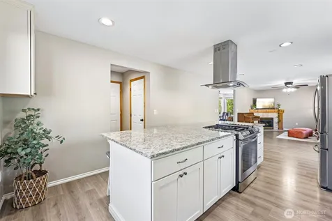 2302 13th Avenue Ct SW Puyallup WA 98371
