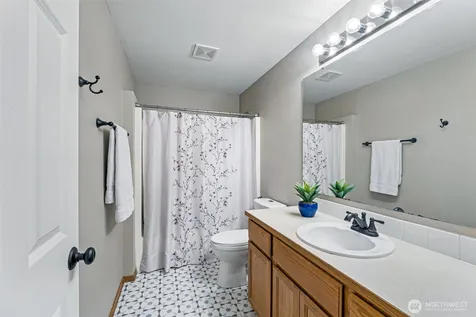 2302 13th Avenue Ct SW Puyallup WA 98371