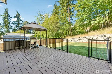 2302 13th Avenue Ct SW Puyallup WA 98371