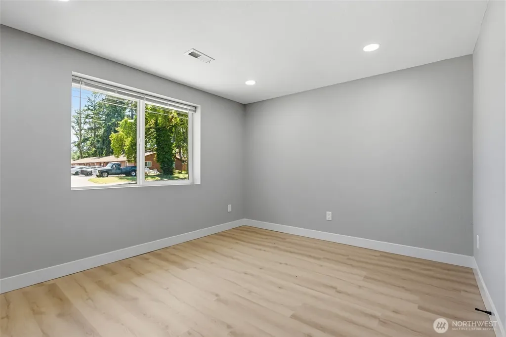 14402 Washington Avenue SW Lakewood WA 98498